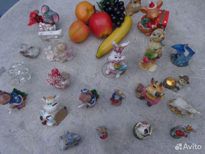 Мышь с подарком, зайчик, весёлая корова игрушки