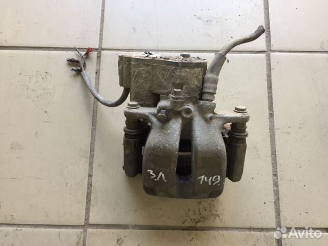 Суппорт тормозной задний audi A8 D3 quattro