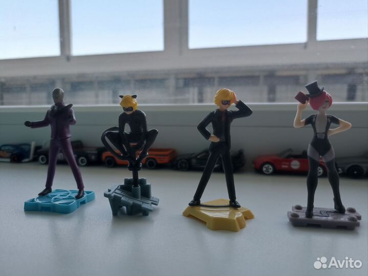 Леди баг и супер кот. Игрушки из kinder