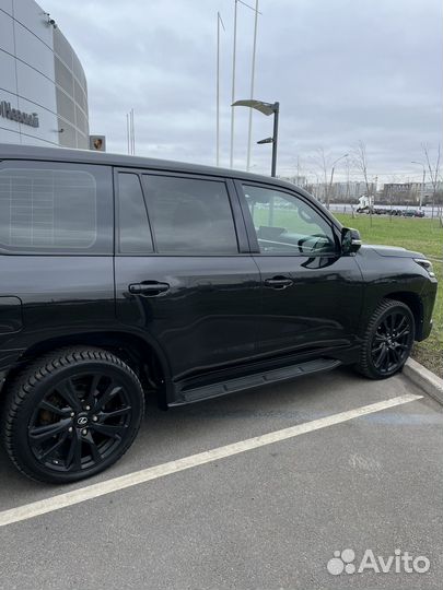 Lexus LX 4.5 AT, 2018, 220 000 км