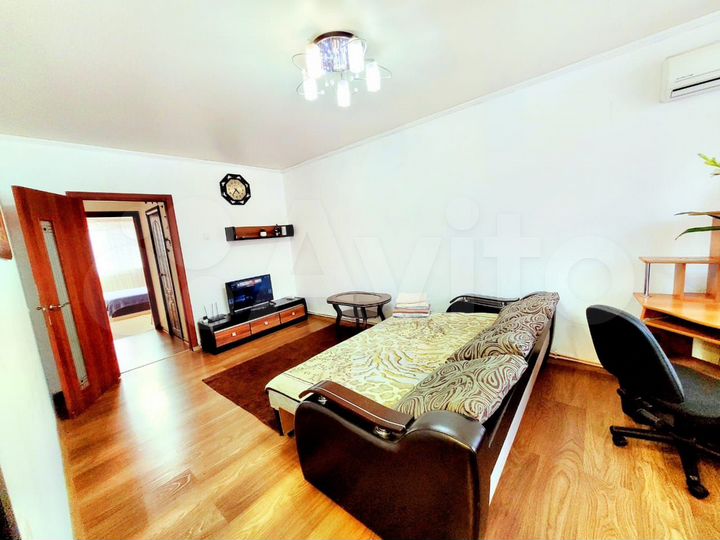 2-к. квартира, 58 м², 8/10 эт.