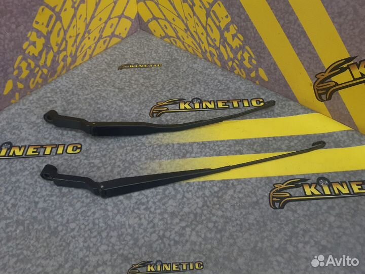 Поводок стеклоочистителя Emgrand EC7 Эмгранд