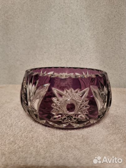 Хрустальная ваза из цветного хрусталя