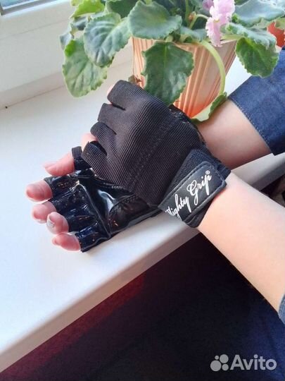 Перчатки для фитнеса