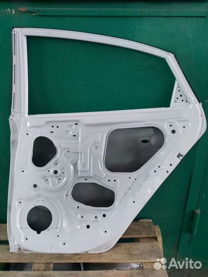 Дверь задняя правая hyundai solaris 2 оригинал