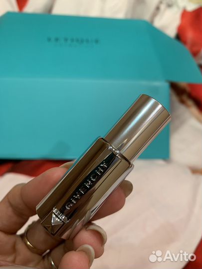 Givenchy помада