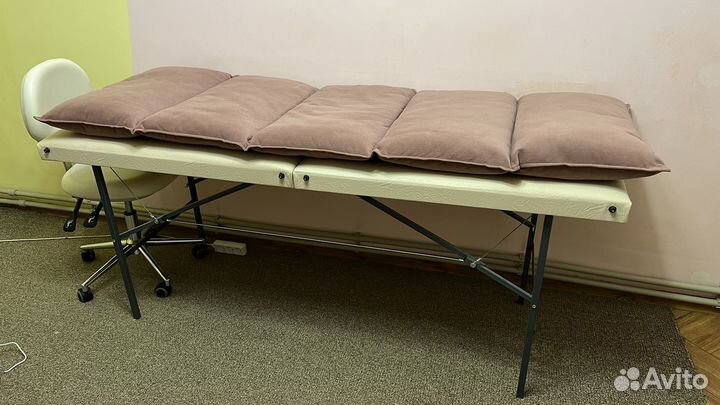 Кушетка для наращивания ресниц