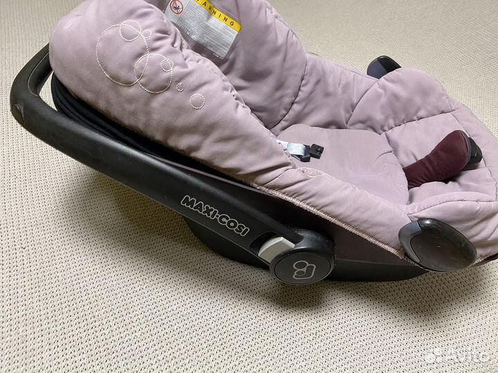 Детское автокресло от 0 maxi cosi