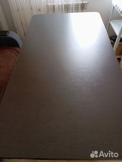 Кухонный стол