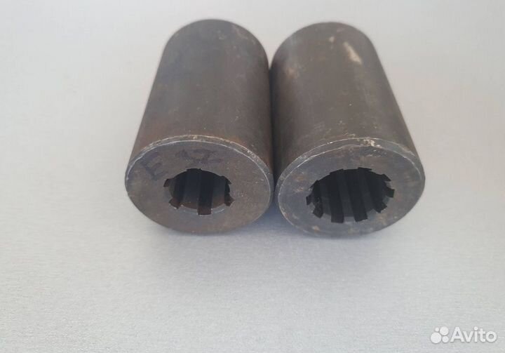 Втулка-проставка привода гидравлического насоса нш