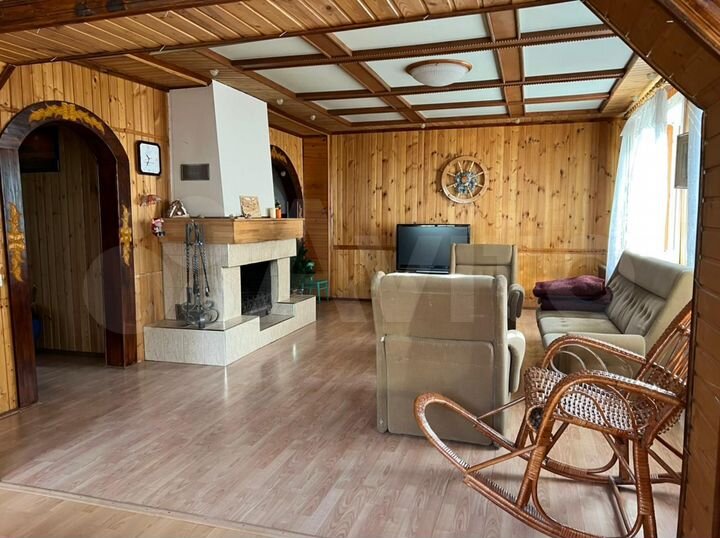 Дом 159,8 м² на участке 12,2 сот.