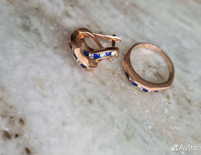 Комплект серьги и кольцо из золота 585 пробы
