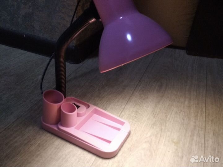 Настольная лампа розовая