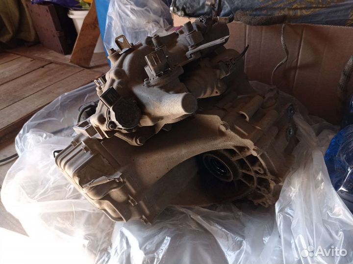 Продаю коробку робот