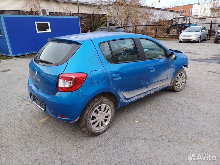 Renault Sandero 1.6 МТ, 2018, битый, 4 500 км
