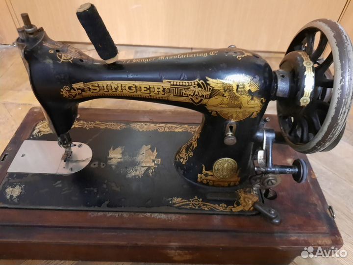 Швейная машина Singer