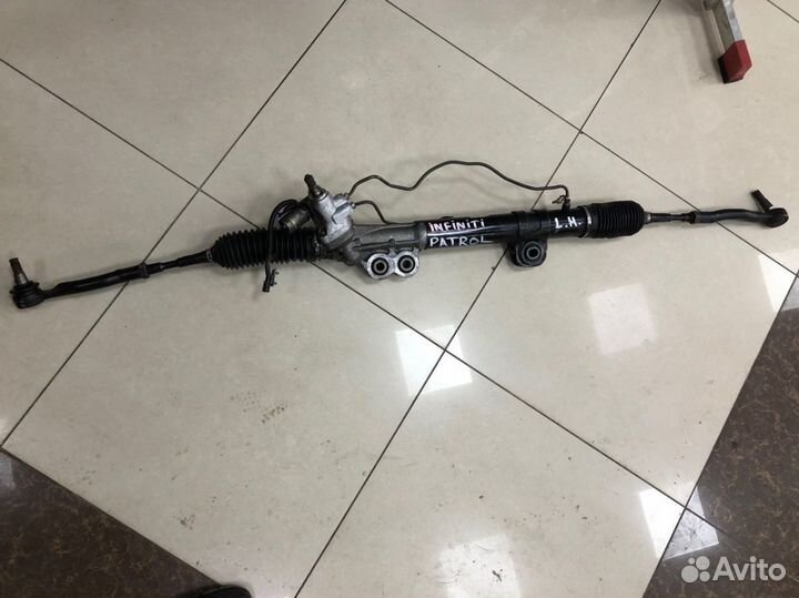 Кулак задний поворотный Nissan Patrol Y62 разбор