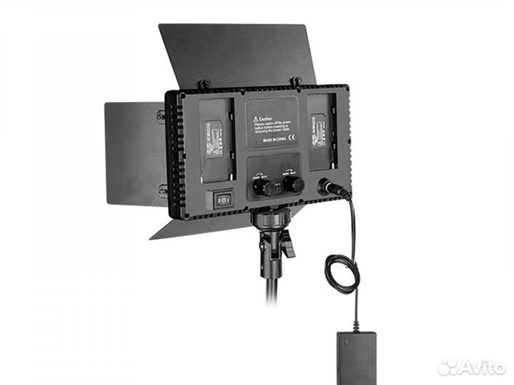 Видеосвет KIT U800 1120 LED 50W Полный комплект