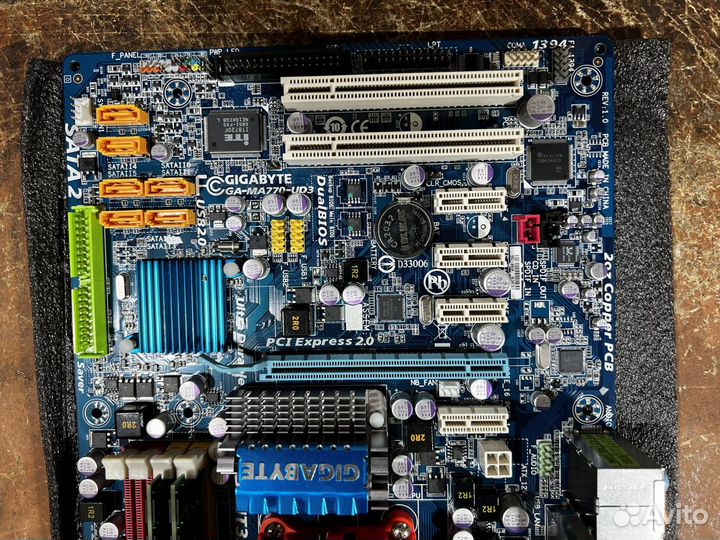 Комплект материнской платы Gigabyte на 5 видеокарт