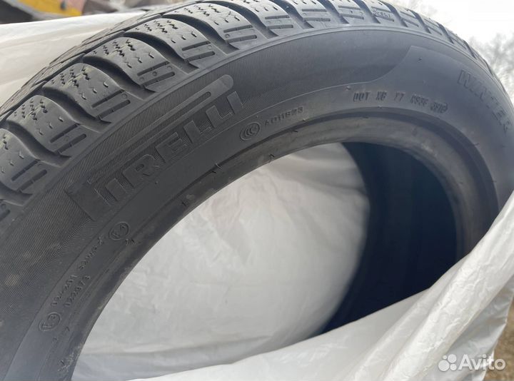 Pirelli Winter Sottozero 3 215/55 R18