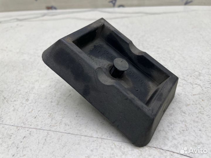 Поддомкратник Bmw E38 E39 E53