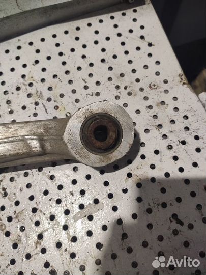 Рычаг задний верхний правый Nissan Qashqai j10 2.0