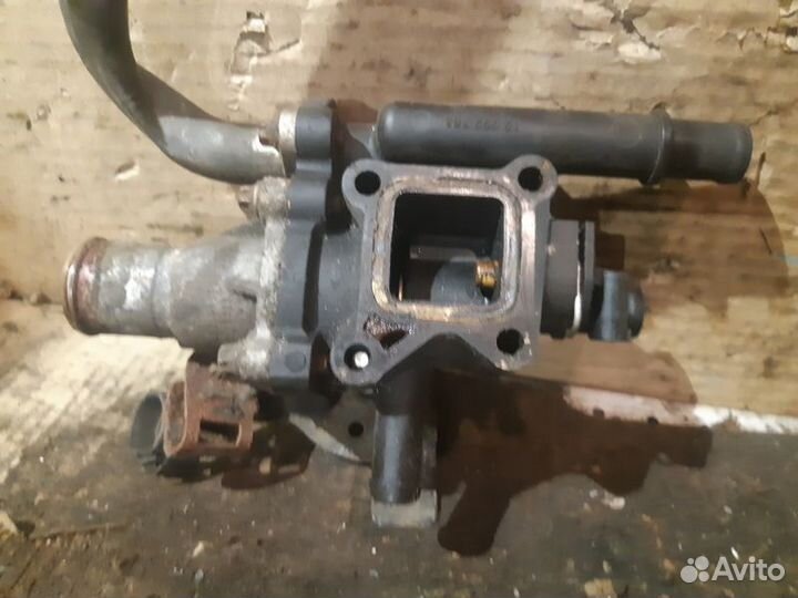 Корпус термостата Opel Astra H