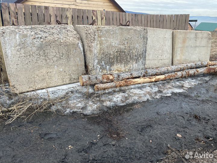 Бетонные блоки