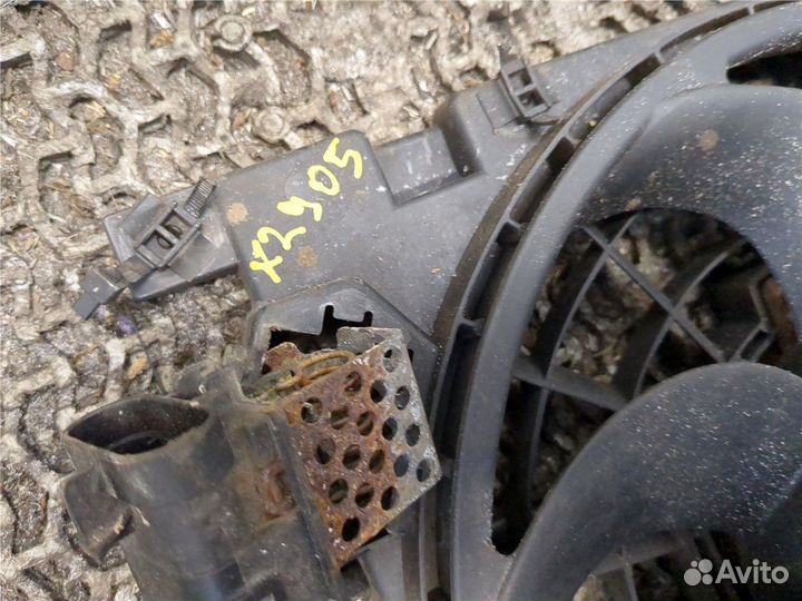 Вентилятор радиатора Opel Zafira B, 2011