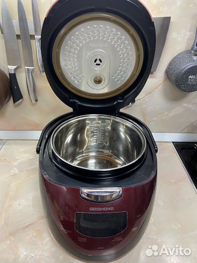 Мультиварка Redmond RMC-M150