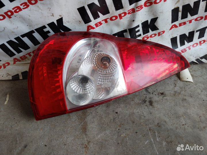 Фонарь задний левый LADA Priora универсал