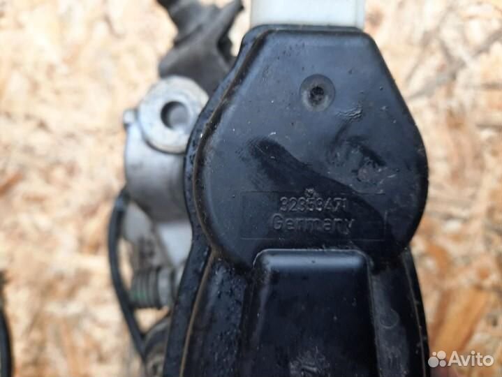 Суппорт тормозной задний правый Chrysler 200 2015