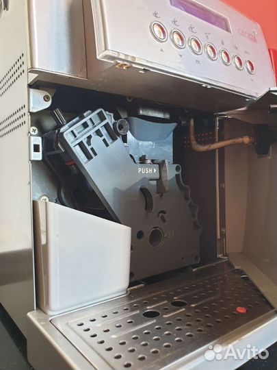 Кофемашина Delonghi Tithanium