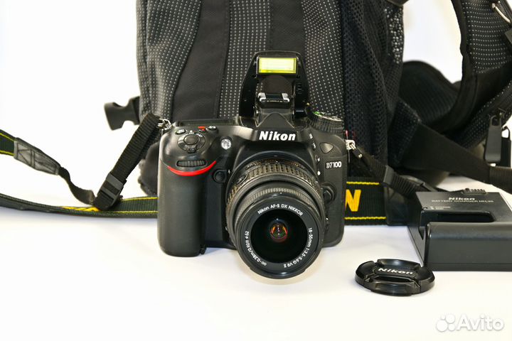 Nikon D7100 24.7MP зеркалка Kit AF-S VR II 18-55
