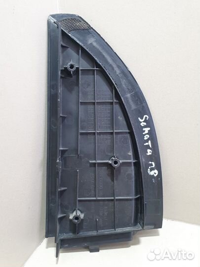 Накладка двери задняя правая Hyundai Sonala 4
