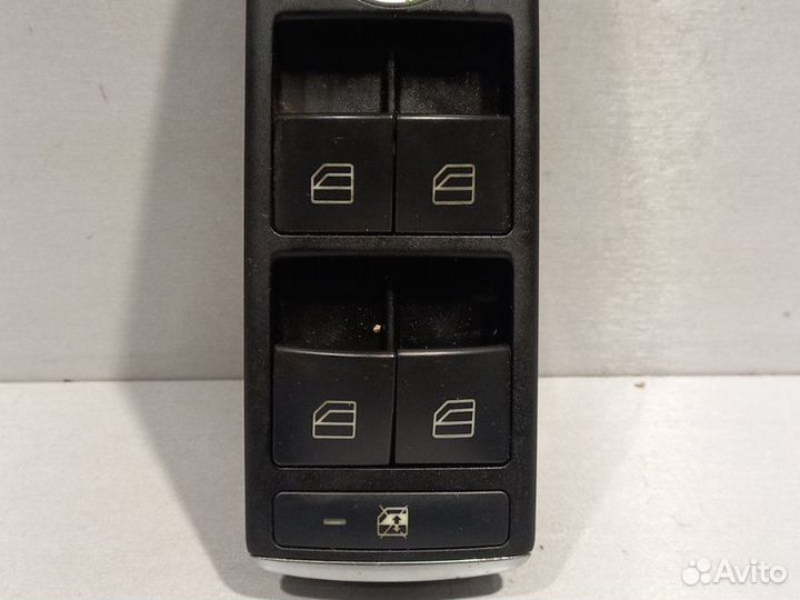 Блок управления стеклоподъемниками передний левый
