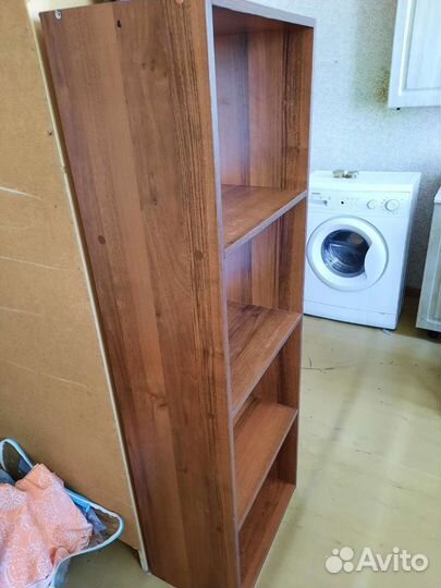 Напольная полка для книг