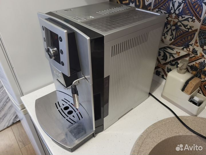 Кофемашина Delonghi Perfecta