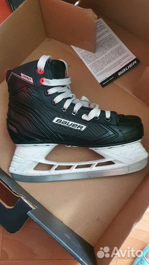 Хоккейные коньки bauer