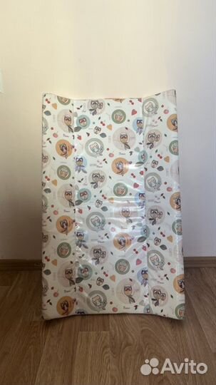 Пеленальная доска на кроватку