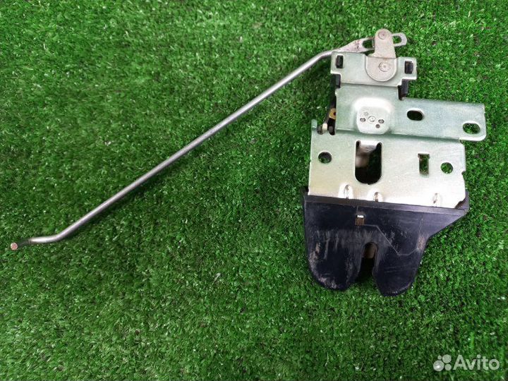 Замок крышки багажника Mitsubishi Lancer CS3A 4G18