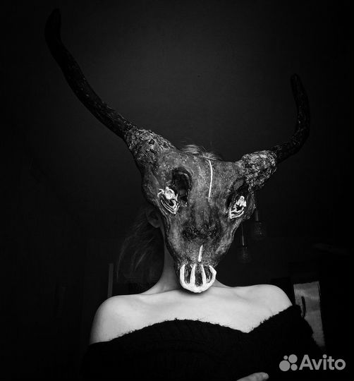 Маска интерьерная с рогами halloween хэллоуин