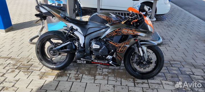 Honda cbr 600rr