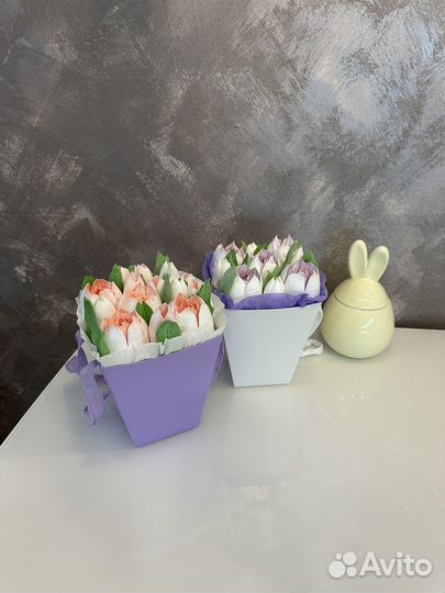 Тюльпаны из зефира в коробке