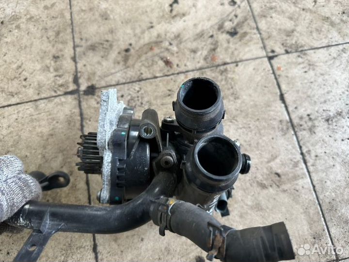Помпа Volkswagen Tiguan 2.0 cawа 2014