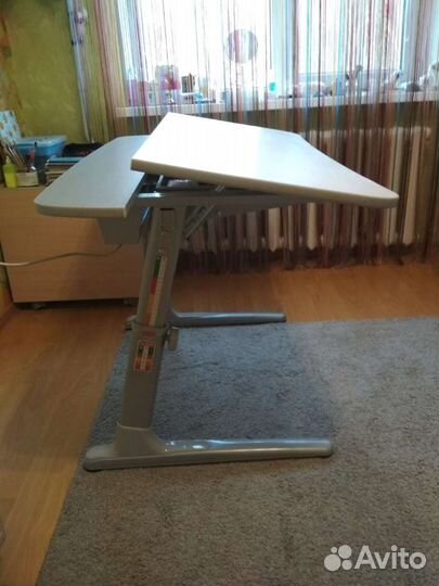 Детский функциональный письменный стол (растущая п