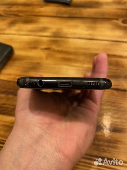 Samsung Galaxy S8, 4/64 ГБ