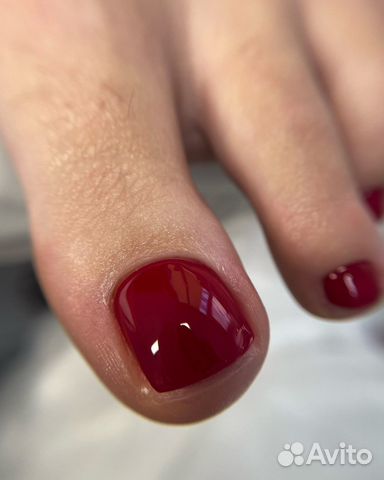 Маникюр и педикюр