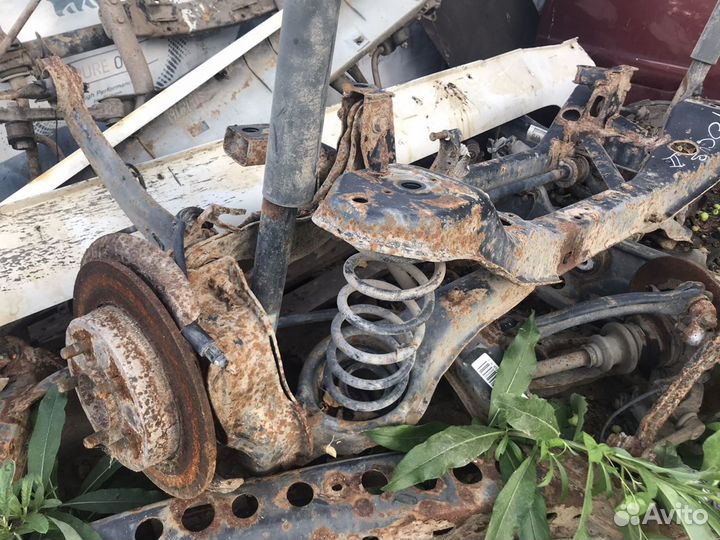 Подрамник задний mazda 3 BK