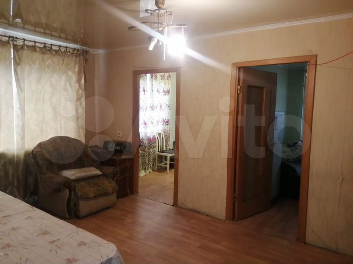 4-к. квартира, 61 м², 2/5 эт.
